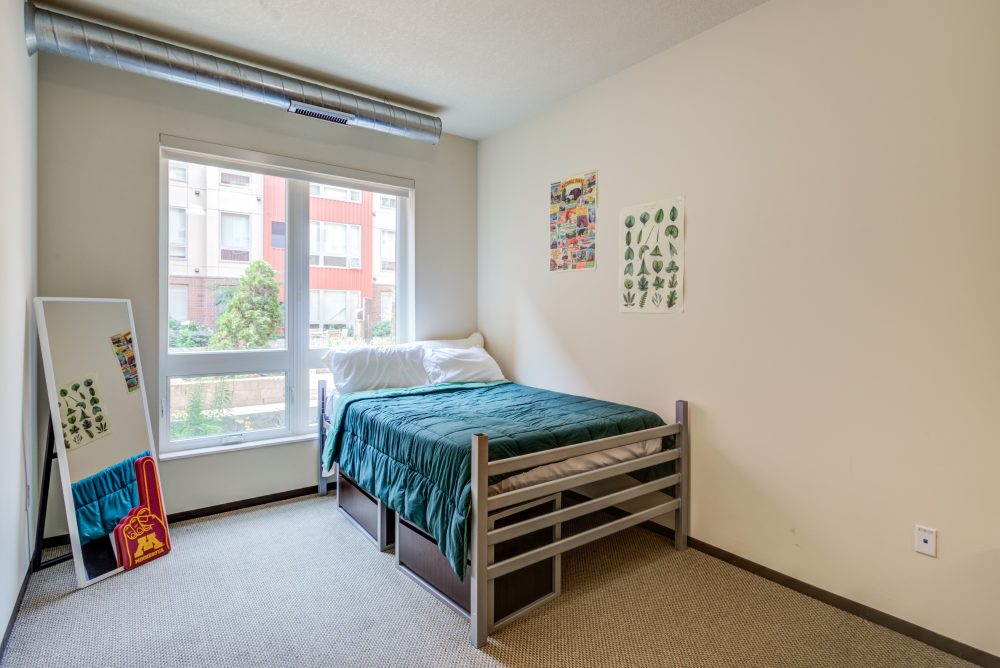 the knoll dinkytown off campus apartments near the university of minnesota private fully furnished bedrooms